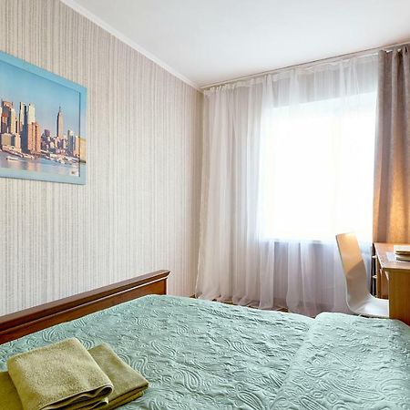 L3-82 Main Street- Modern New Three 3 Separate 3Bedrooms 100 M2 - Central Location, Metro Palace Of Sports - Gulliver Mall, Arena City Kiev Exterior foto