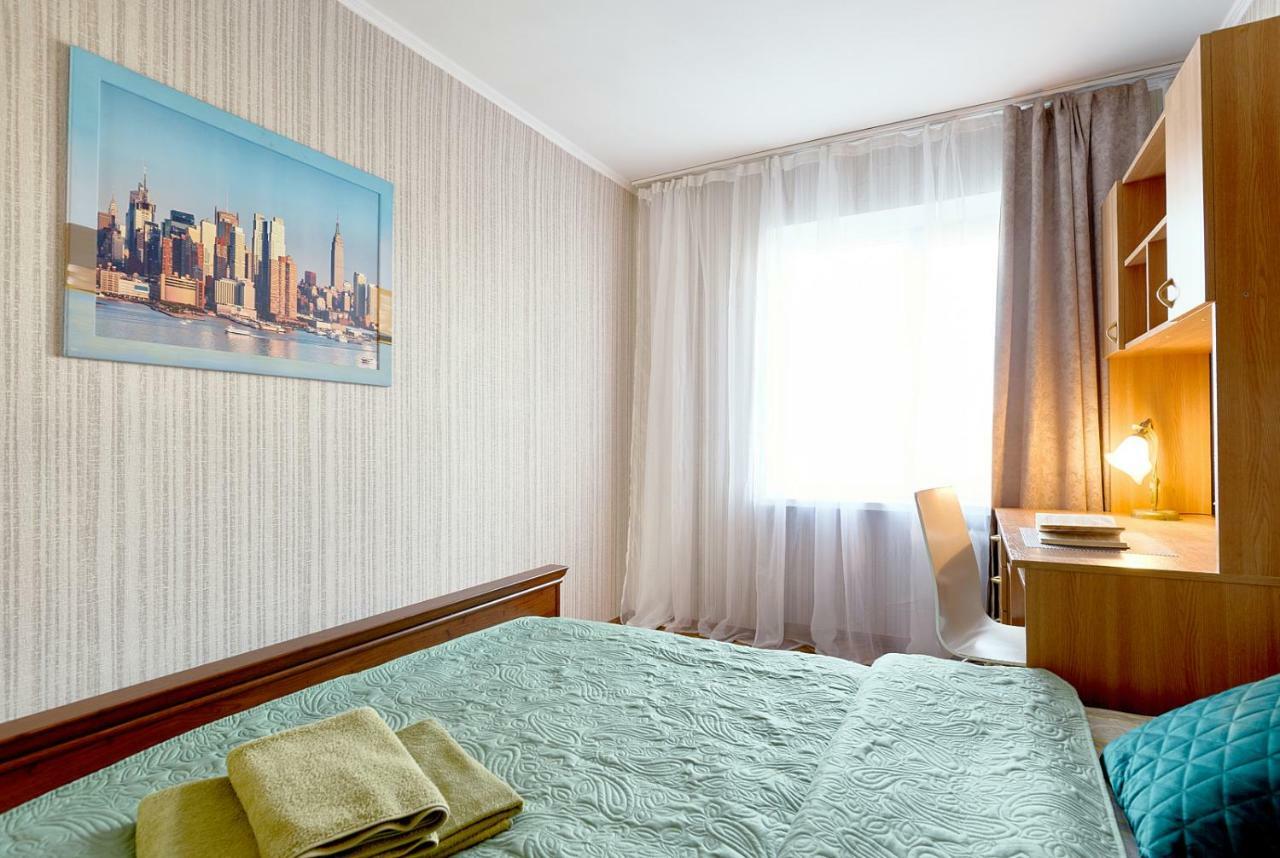 L3-82 Main Street- Modern New Three 3 Separate 3Bedrooms 100 M2 - Central Location, Metro Palace Of Sports - Gulliver Mall, Arena City Kiev Exterior foto
