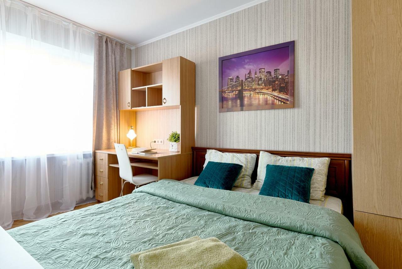 L3-82 Main Street- Modern New Three 3 Separate 3Bedrooms 100 M2 - Central Location, Metro Palace Of Sports - Gulliver Mall, Arena City Kiev Exterior foto